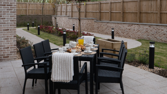 Alfresco dining at Glencorse Care Home